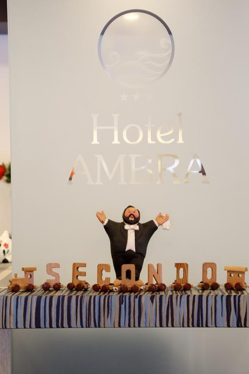 Hotel Ambra Cesenatico Exteriör bild